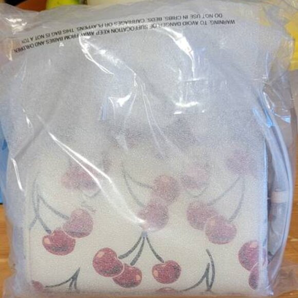 New Coach MINI White and Red Satchel/Crossbody Bag with Cherry Print - Picture 7 of 9